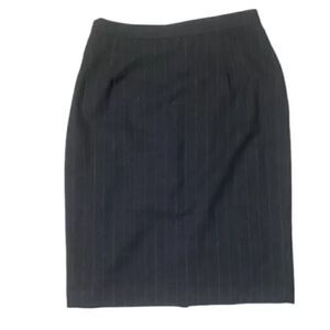 Alberto Makali Women's Skirt size 12 -grey,  100% wool,  good condition